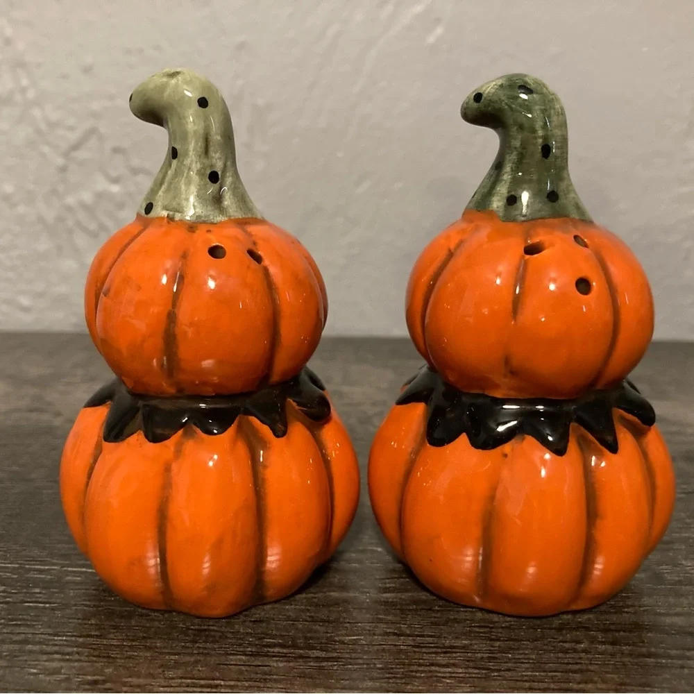 Johanna Parker Halloween Pumpkin Salt & Pepper Shakers